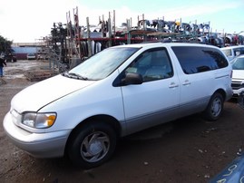 1999 TOYOTA SIENNA XLE WHITE AT 3.0 Z19594